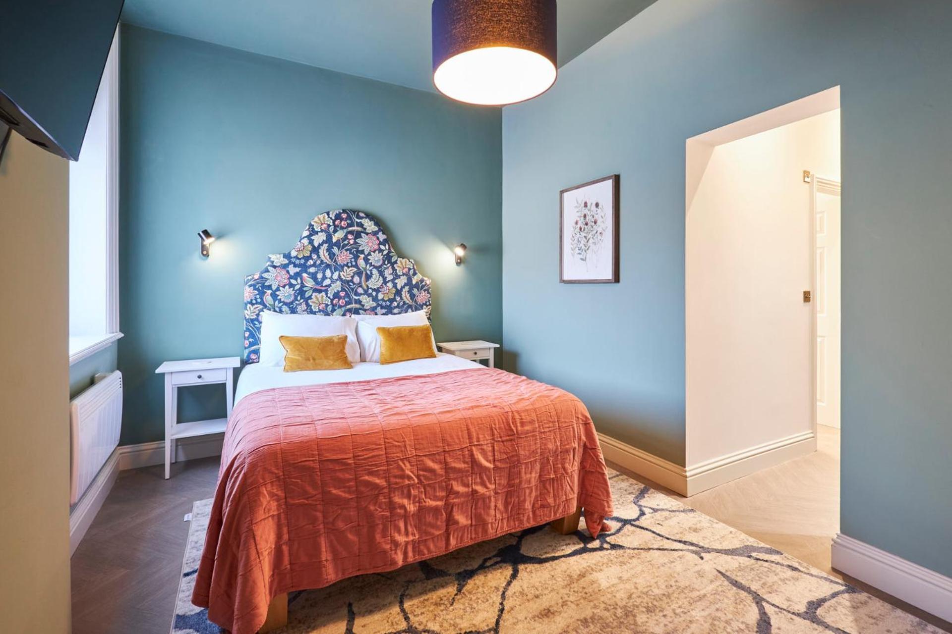 וולר Arlington House Hotel - Self Check-In Suites מראה חיצוני תמונה