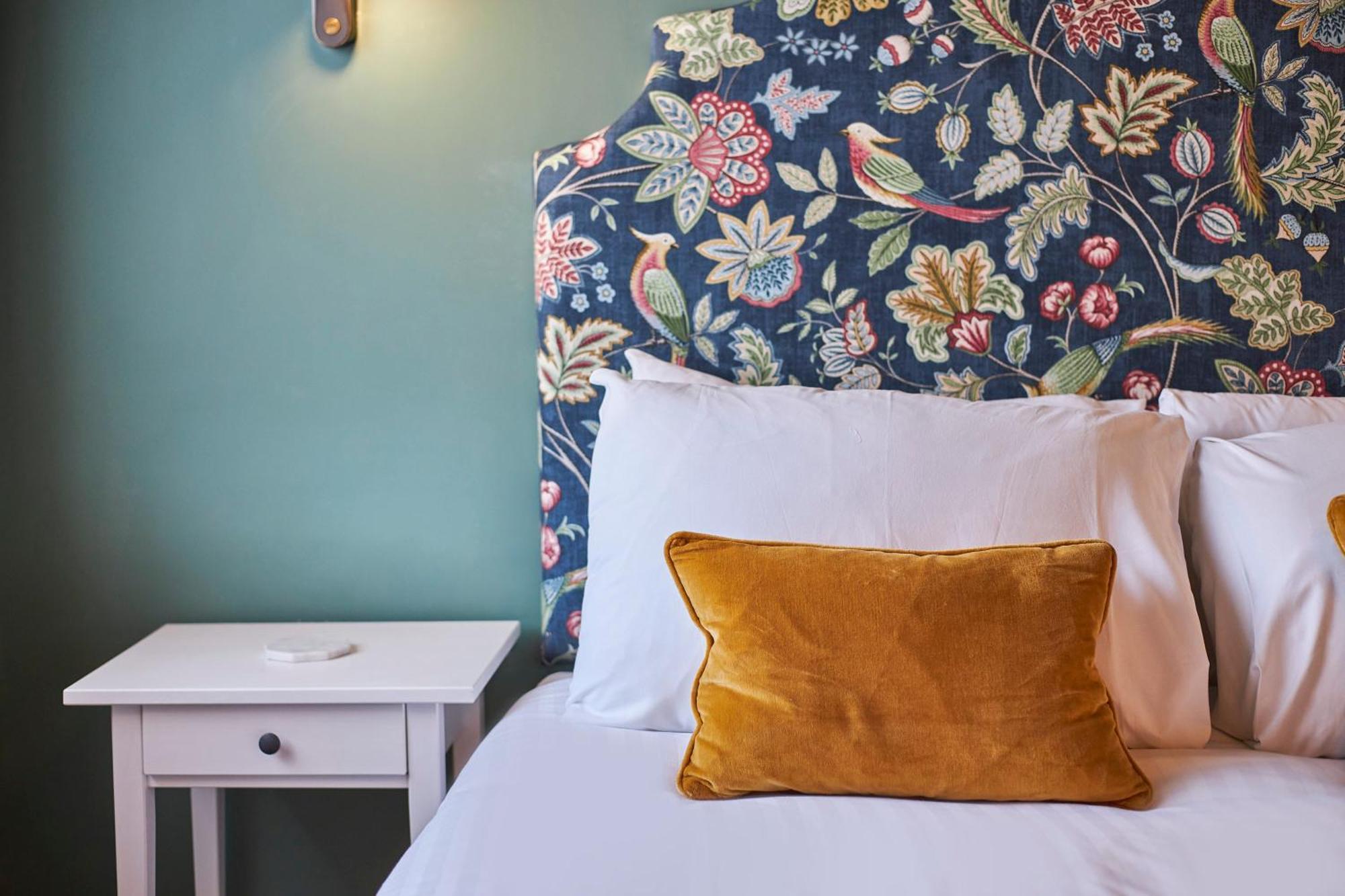 וולר Arlington House Hotel - Self Check-In Suites מראה חיצוני תמונה
